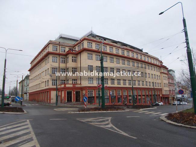 Budova bývalého Skloexportu, Liberec, včetně